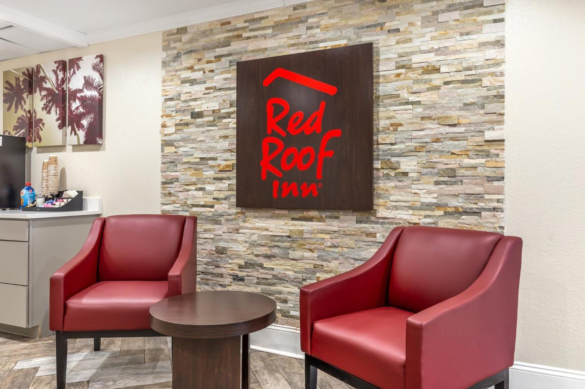 Red Roof Inn Raleigh Northeast - Downtown Exteriör bild
